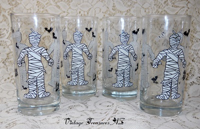 Image for    Halloween The Mummy & Bats Trick-or-Treat BOO Beverage Glasses/Water Tumblers Set of 4    ***USPS PRIORITY MAIL SHIPPING INCLUDED – DOMESTIC ORDERS ONLY!***